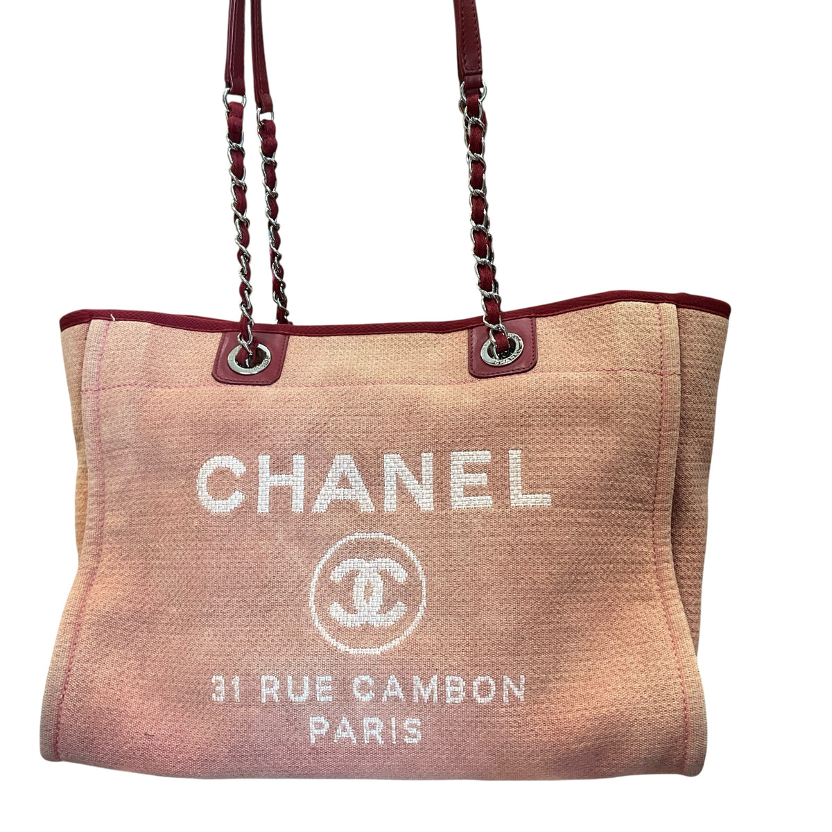 Authentic CHANEL Handbag – Chic At The Beach