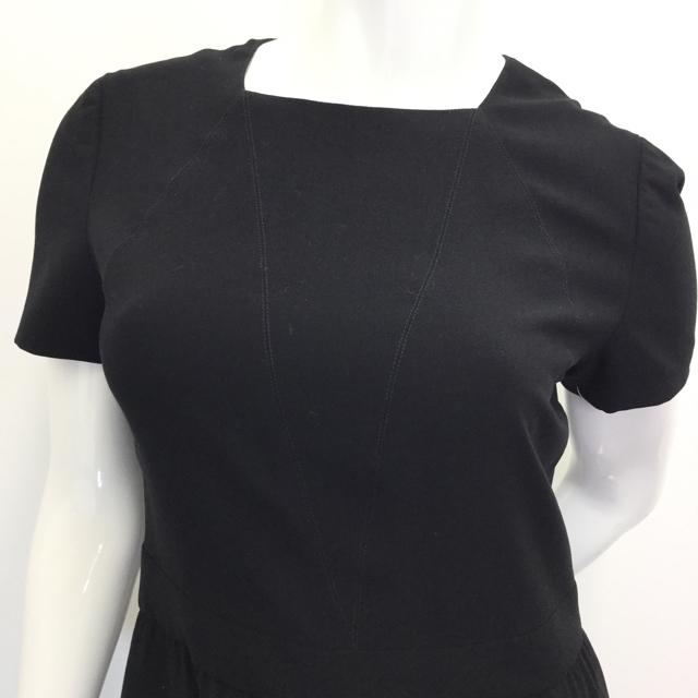 Women's Chanel Square Neck Dress. Size 40 - Chic To Chic Consignment
