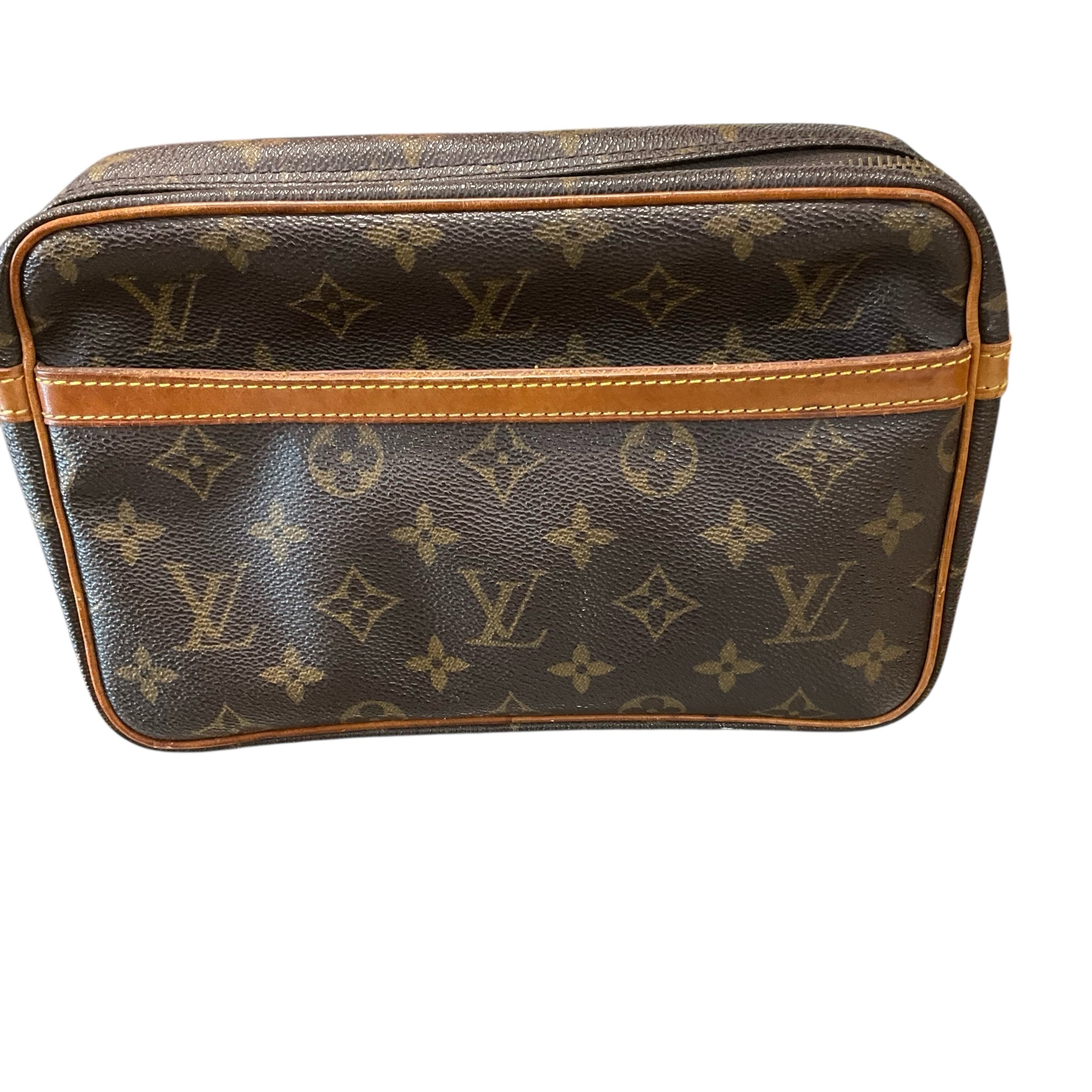 小物 LOUIS VUITTON Louis Vuitton Accessory – Chic At The Beach