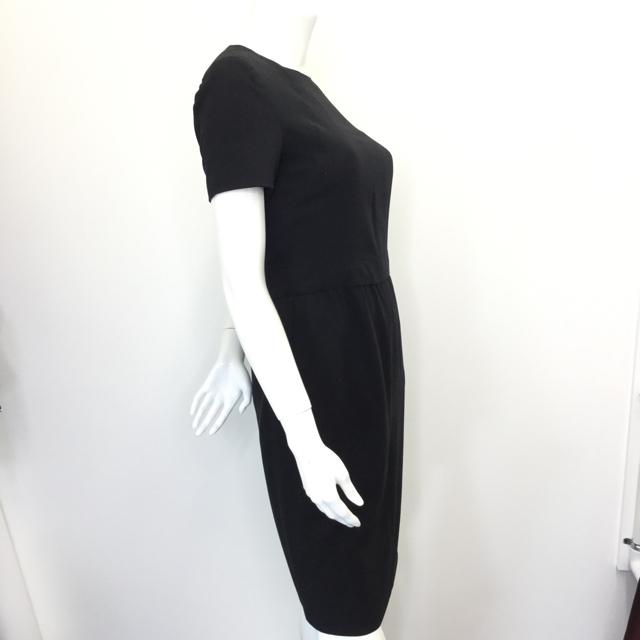 Women's Chanel Square Neck Dress. Size 40 - Chic To Chic Consignment